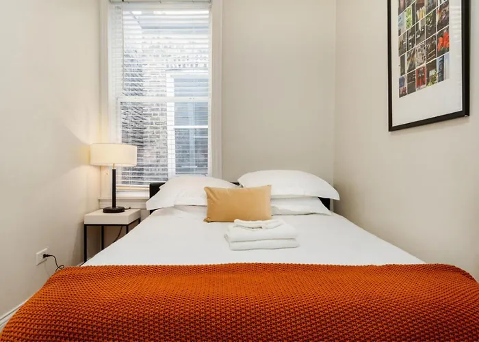 Flexhome Wicker Park - Stylish 2br - Sleeps 6 Chicago